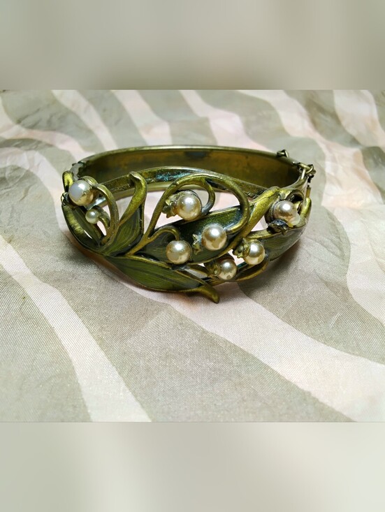 Sweet Romance Jewelry - Sweet Romance Lily Of The Valley Bridal Bracelet